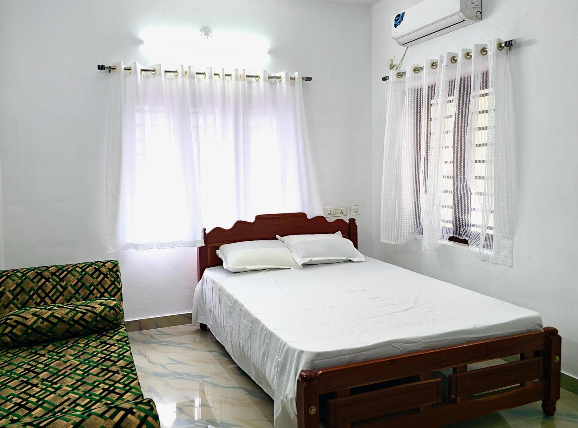 Ambili Riverfront Villa With Party Hall Irimbranallur Ngoại thất bức ảnh